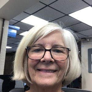 Meet your Posher, Debra